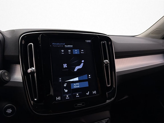 Volvo XC40 20 of 30