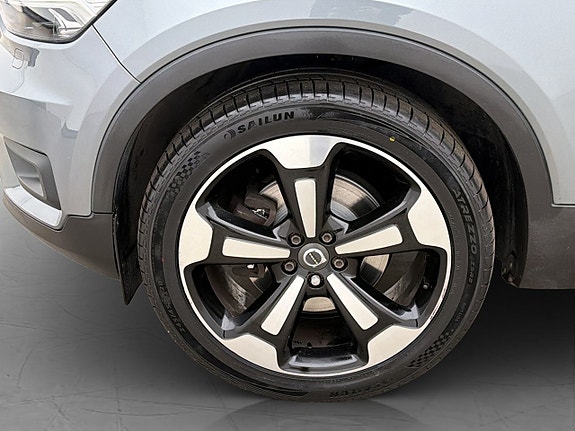 Volvo XC40 28 of 30