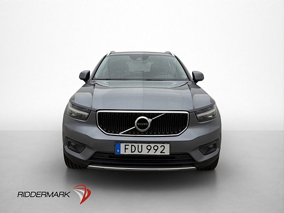 Volvo XC40 2 of 30