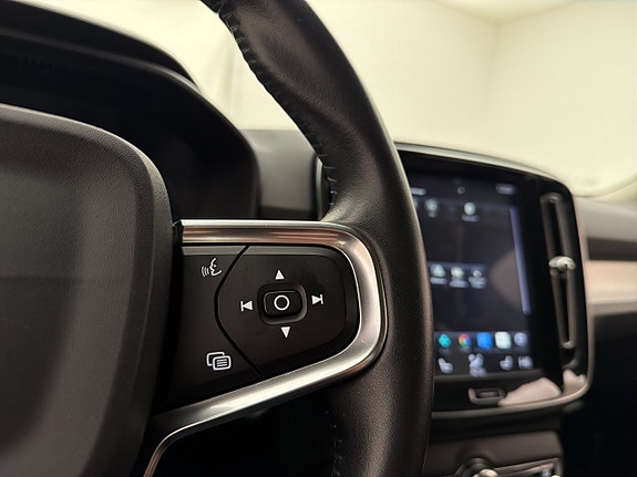 Volvo XC40 18 of 30