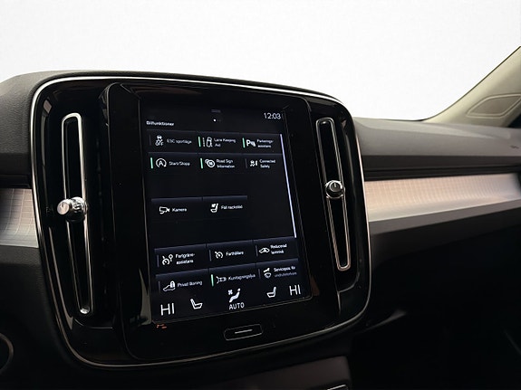 Volvo XC40 22 of 30