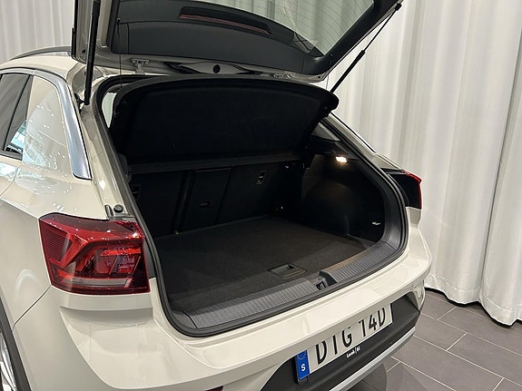 Volkswagen T-Roc 4 of 14