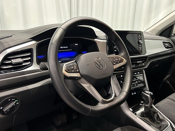 Volkswagen T-Roc 9 of 14