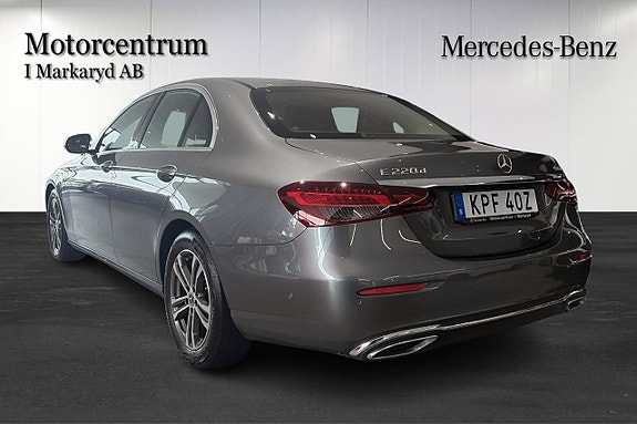 Mercedes-Benz E220 d 3 of 12