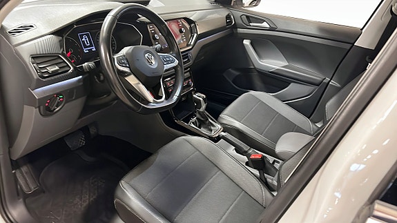 Volkswagen T-Cross 7 of 12