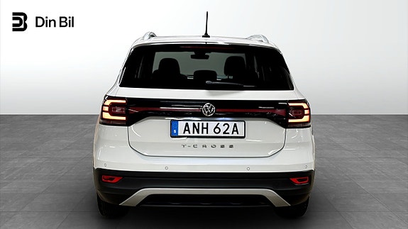 Volkswagen T-Cross 5 of 12