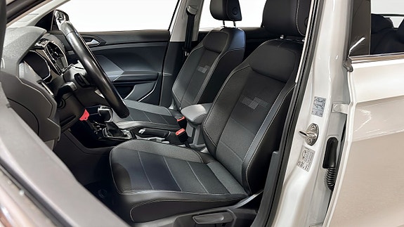 Volkswagen T-Cross 8 of 12