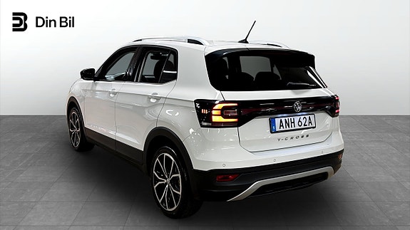 Volkswagen T-Cross 3 of 12