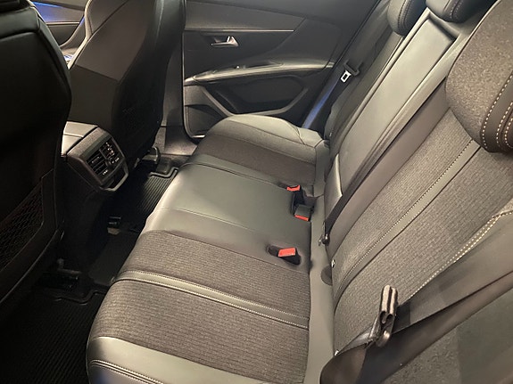 Peugeot 3008 8 of 22