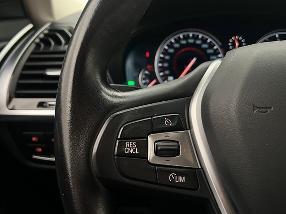 BMW X3 21 of 30