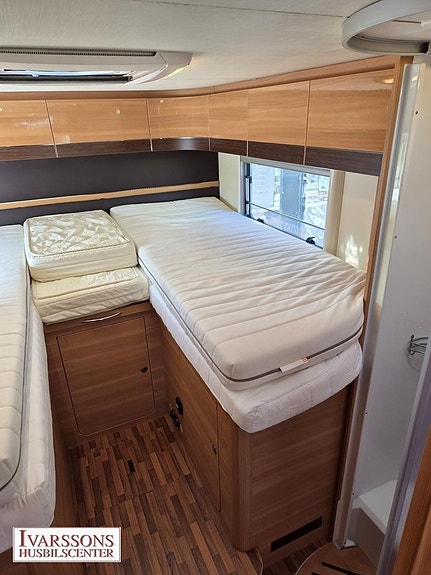 LMC Breezer H 737 / Enkelsängar / Taksäng / Alde / Litiumbatteri 15 of 23