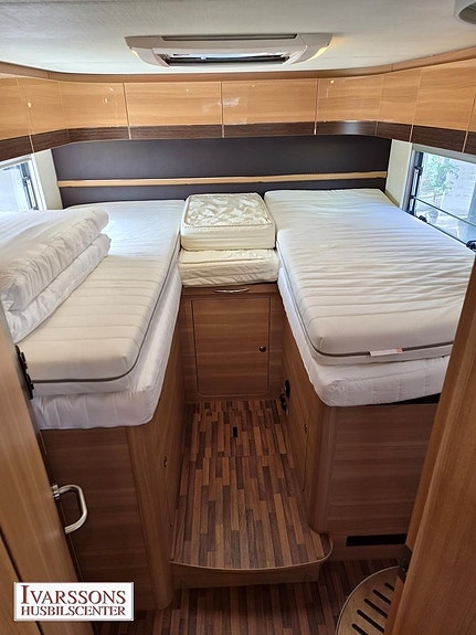 LMC Breezer H 737 / Enkelsängar / Taksäng / Alde / Litiumbatteri 14 of 23