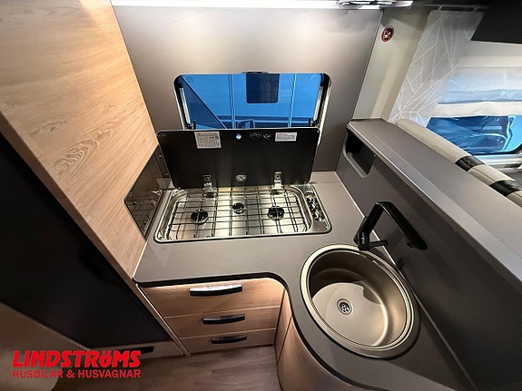 Knaus L!VE WAVE PLATINUM SELECTION 700 MEG 10 of 19