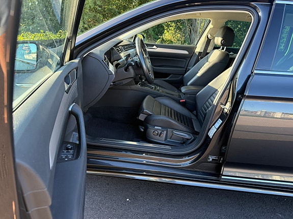 Volkswagen Passat 5 of 7