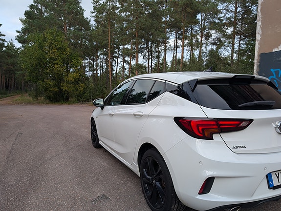 Opel Astra 3 of 26