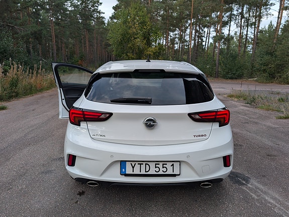 Opel Astra 4 of 26