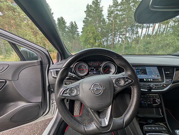 Opel Astra 10 of 26
