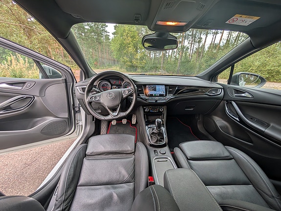 Opel Astra 9 of 26
