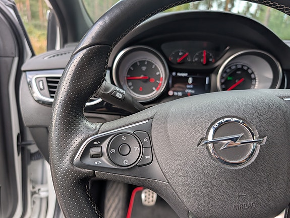 Opel Astra 11 of 26