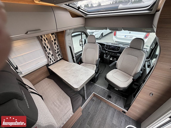 Knaus VAN TI MAN 640 MEG VANS 8 of 13