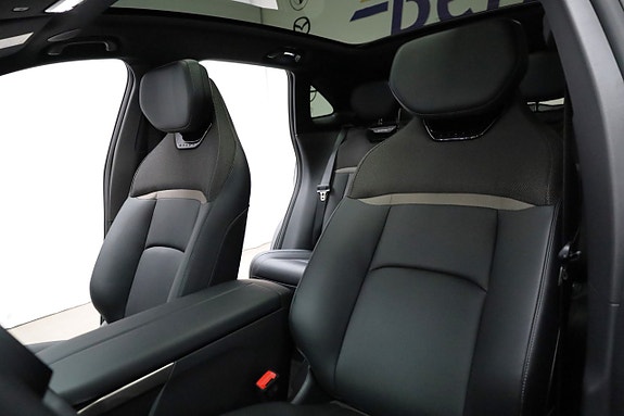 Mazda CX-6e 18 of 28
