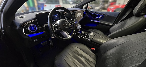Mercedes-Benz EQE350 7 of 9