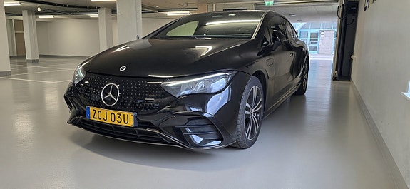Mercedes-Benz EQE350 2 of 9