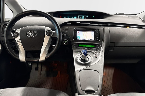 Toyota Prius 8 of 10