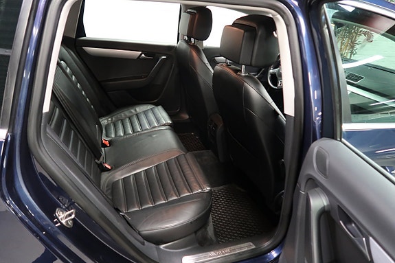 Volkswagen Passat Alltrack 7 of 11