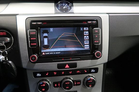 Volkswagen Passat Alltrack 8 of 11