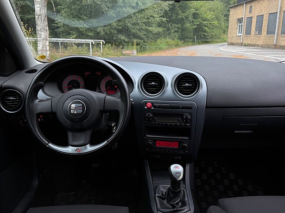 Seat Ibiza 20 of 23