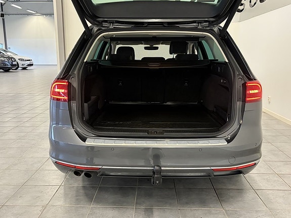 Volkswagen Passat 5 of 23
