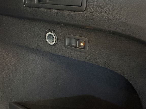 Volkswagen Passat 8 of 23