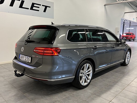 Volkswagen Passat 4 of 23
