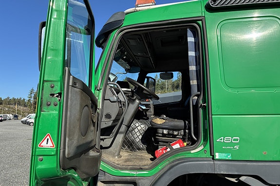 Volvo FM480 8 of 27