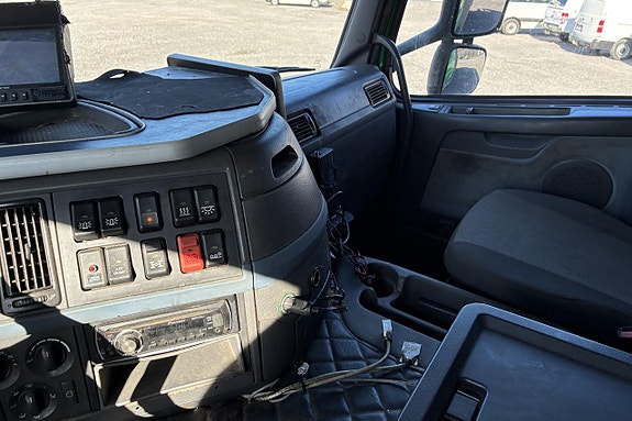 Volvo FM480 25 of 27