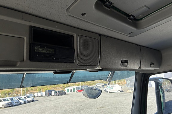 Volvo FM480 27 of 27