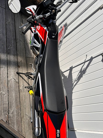 Aprilia 8 of 8