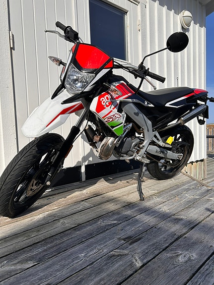 Aprilia 7 of 8