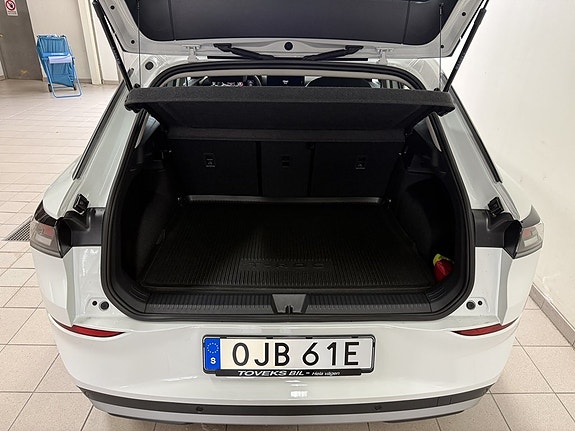 Volkswagen T-Roc 7 of 11