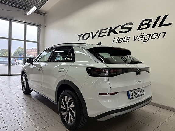 Volkswagen T-Roc 4 of 11