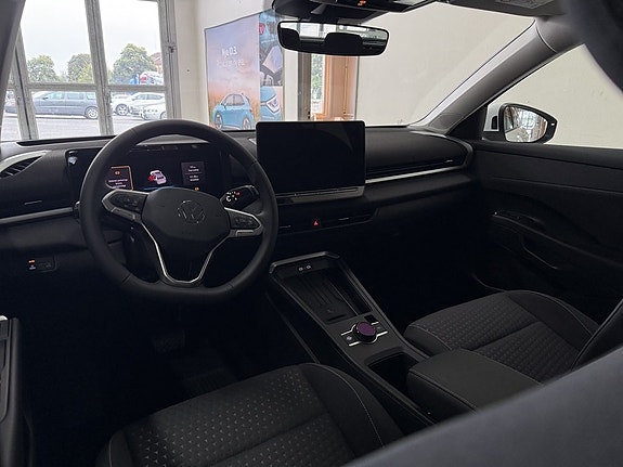 Volkswagen T-Roc 9 of 11