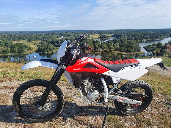 Kawasaki KMX 125 8 of 8