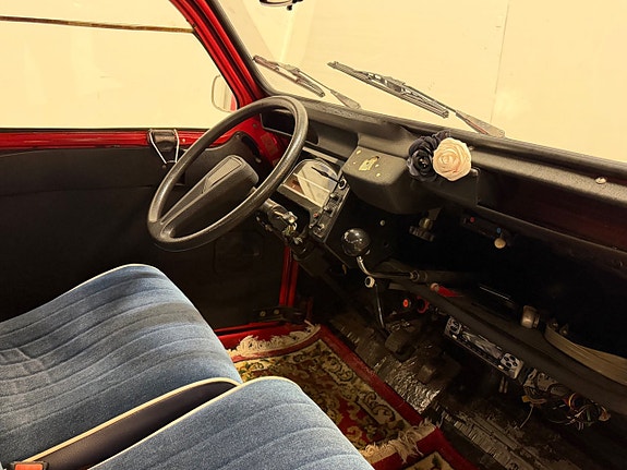 Citroen 2CV 17 of 19