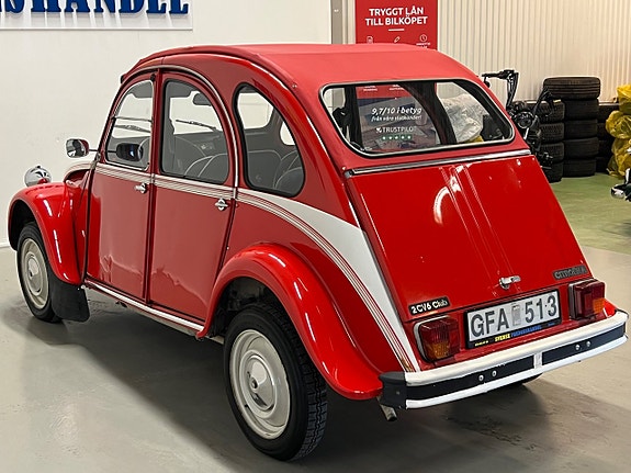 Citroen 2CV 11 of 19