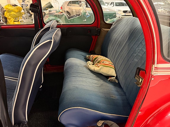 Citroen 2CV 14 of 19