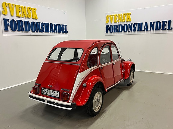 Citroen 2CV 4 of 19