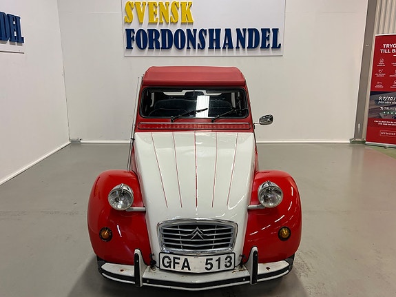 Citroen 2CV 3 of 19