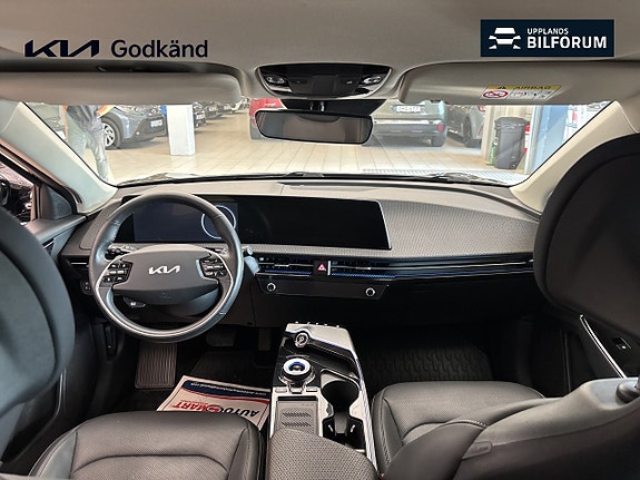 Kia EV6 7 of 18