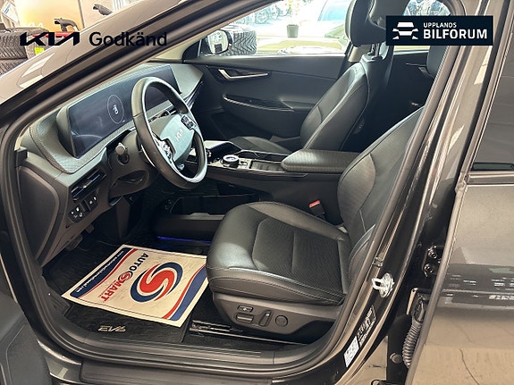 Kia EV6 8 of 18
